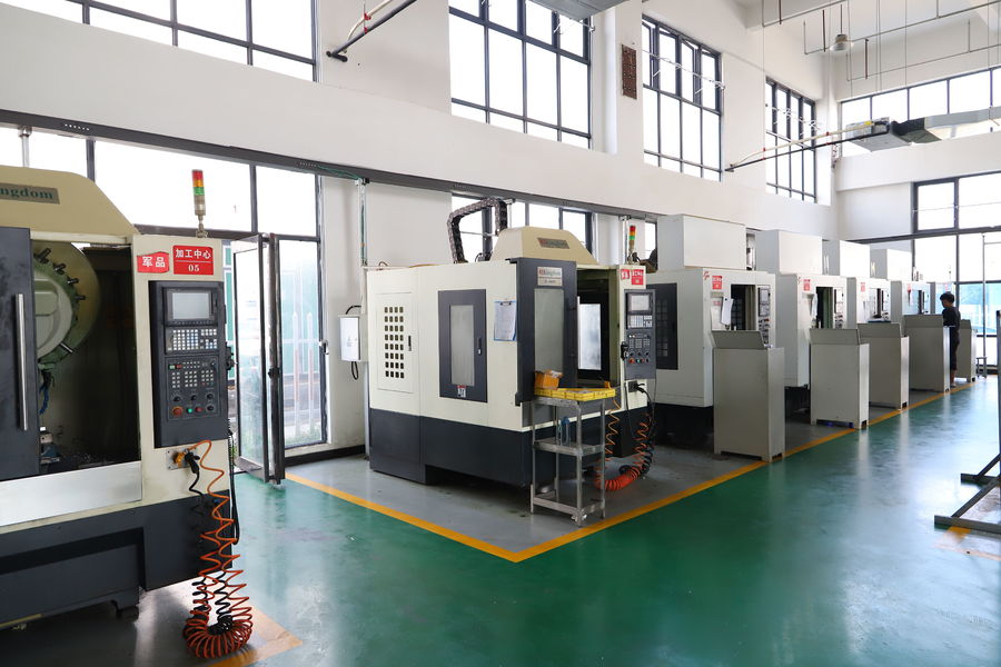 Luoyang Hypersolid Metal Tech Co., Ltd linea di produzione del produttore